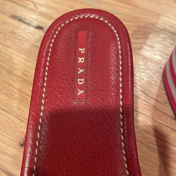 Prada wedge sandals like new size 39 (9) - Picture 2 of 4